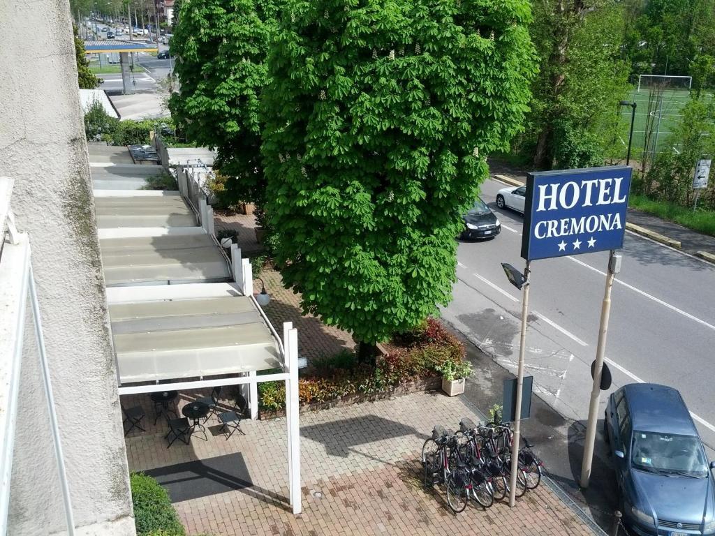 Viale 3*